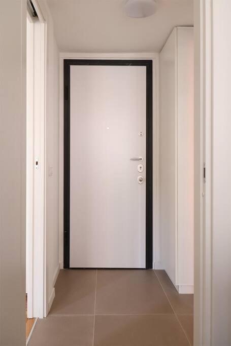 Bilocale Metro 4 Blu Frattini - Airport Linate Apartment Milan Exterior photo